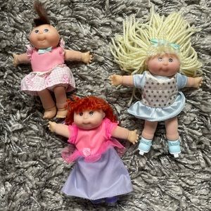 CABBAGE PATCH MINI DOLLS